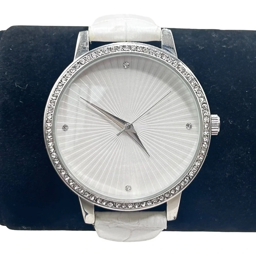Manhattan by‎ Croton Women's Watch Embossed Strap Sunray Dial Rhinestone Bezel